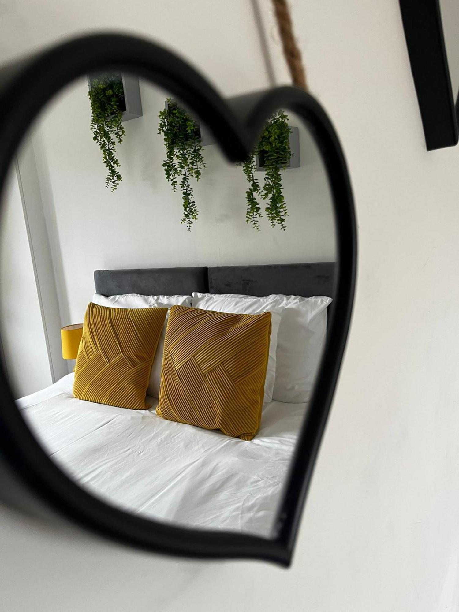 Dundee Football Stadium Apartment Extérieur photo