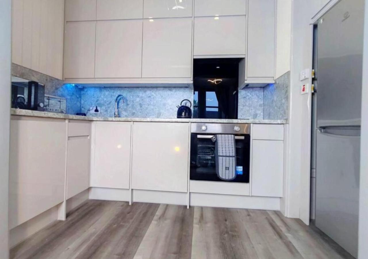 Dundee Football Stadium Apartment Extérieur photo