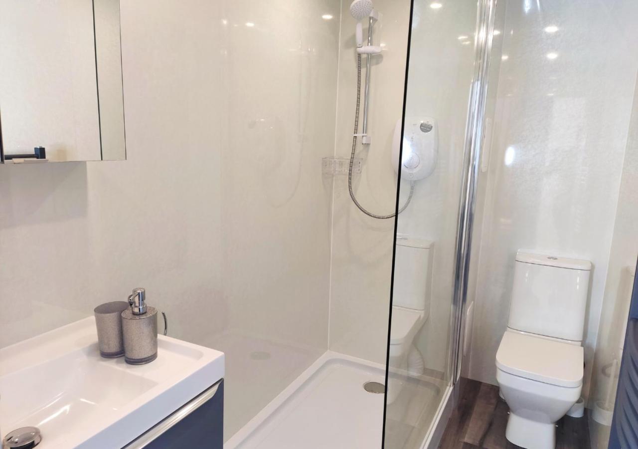 Dundee Football Stadium Apartment Extérieur photo