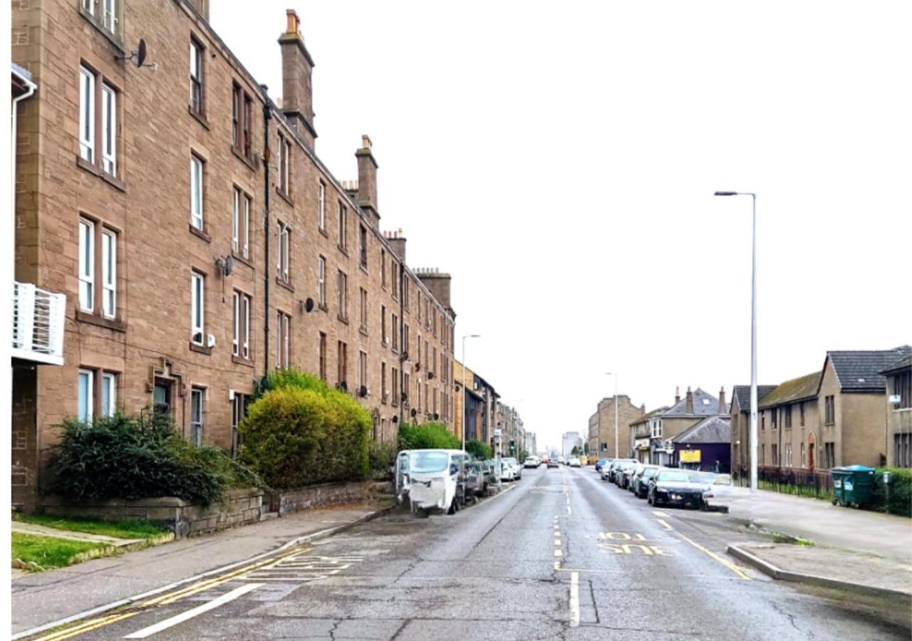 Dundee Football Stadium Apartment Extérieur photo